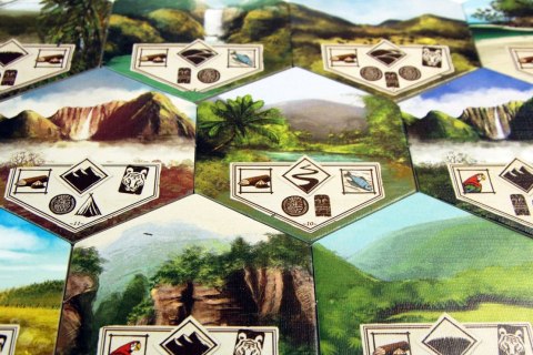 Gra Robinson Crusoe: Przygoda na przeklętej wyspie Gra Robinson Crusoe: Przygoda na przeklętej wyspie